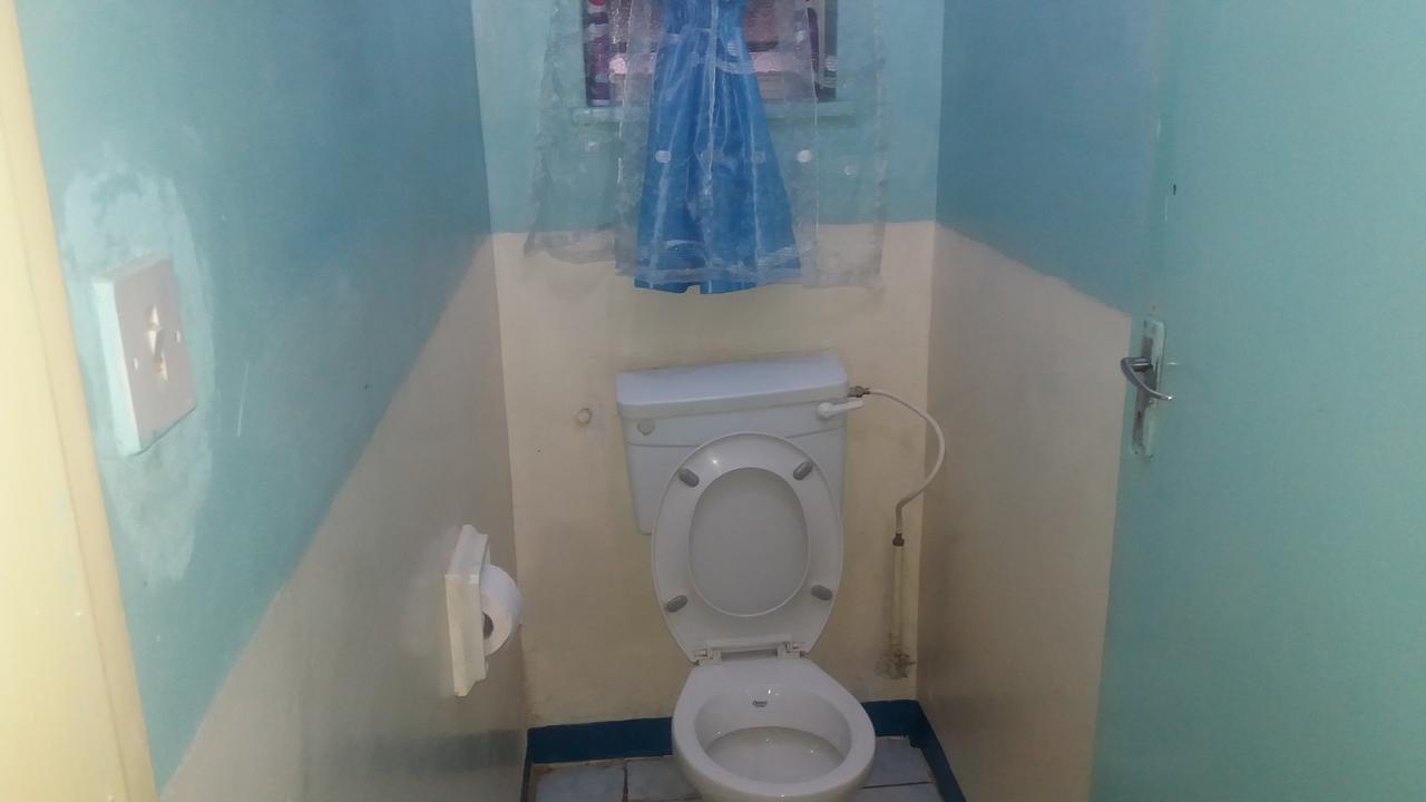 Kumunzi Backpackers Hostel Lusaka Kültér fotó