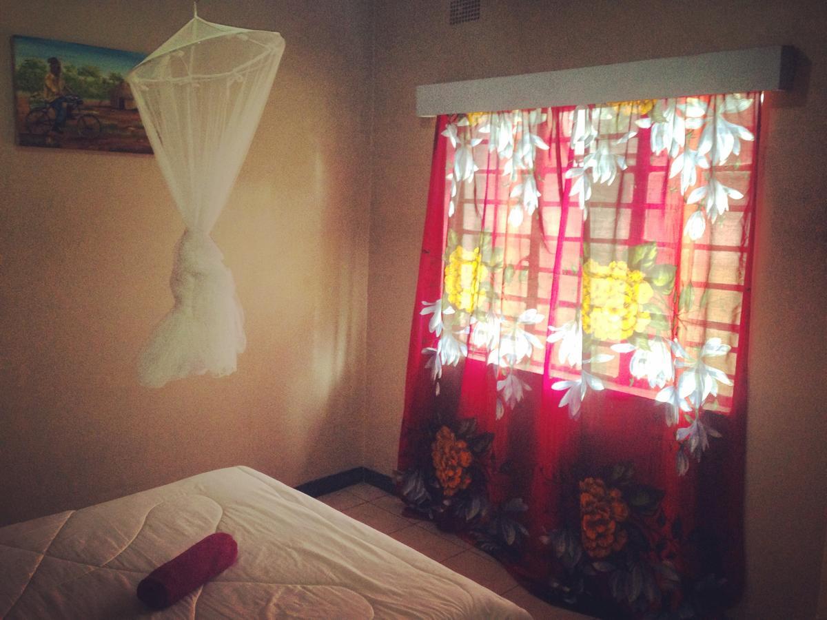 Kumunzi Backpackers Hostel Lusaka Kültér fotó