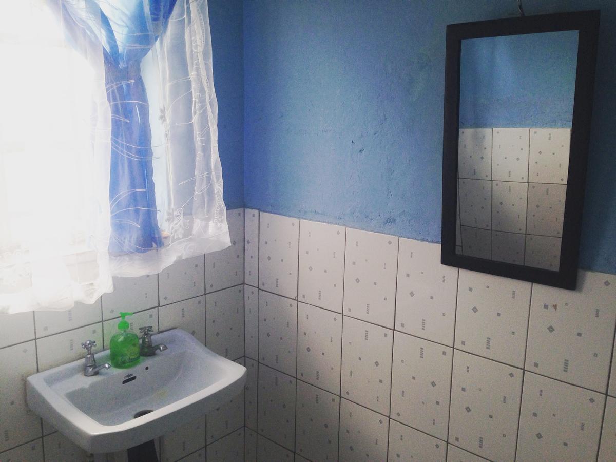 Kumunzi Backpackers Hostel Lusaka Kültér fotó