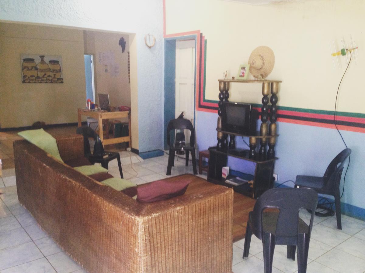 Kumunzi Backpackers Hostel Lusaka Kültér fotó